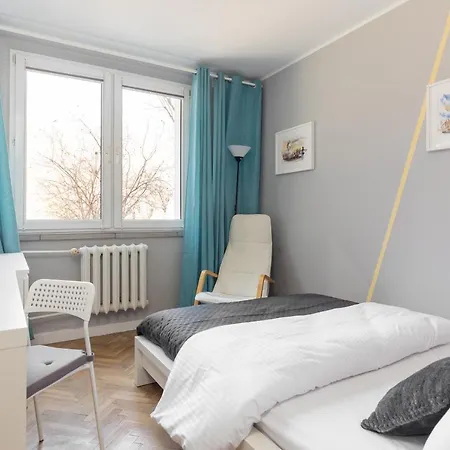 Krasinski Garden 2-bedroom アパート *